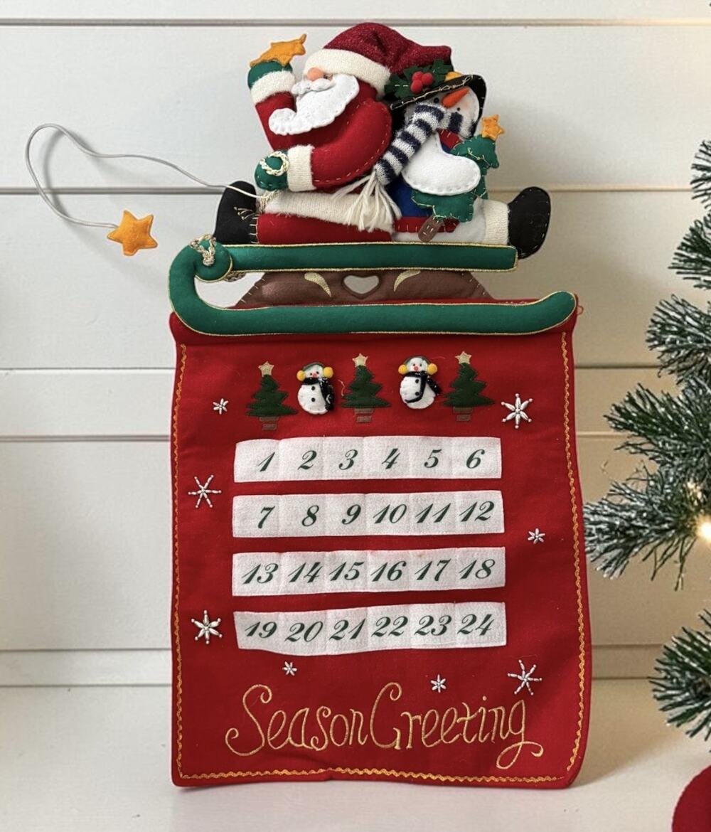 Vintage 3D Felt Advent Calendar Santa Countdown Wall Hanging 4062/67